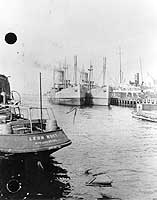 Photo # NH 101993: USS Lake Bridge with other ships, during World War I